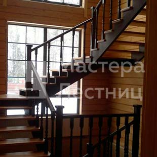 Лестница на 180 градусов забежная