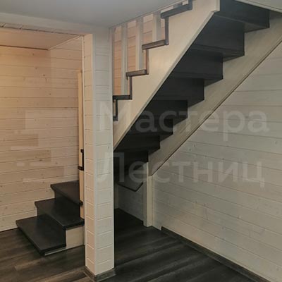 Изготовление лестниц на 90 градусов на заказ